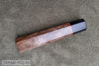Восьмигранная рукоять из ореха 