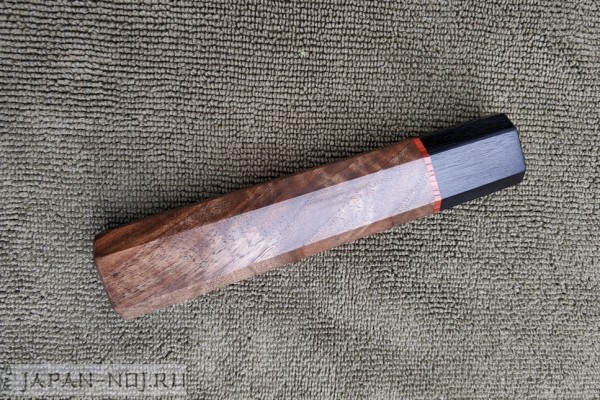 Восьмигранная рукоять из ореха 